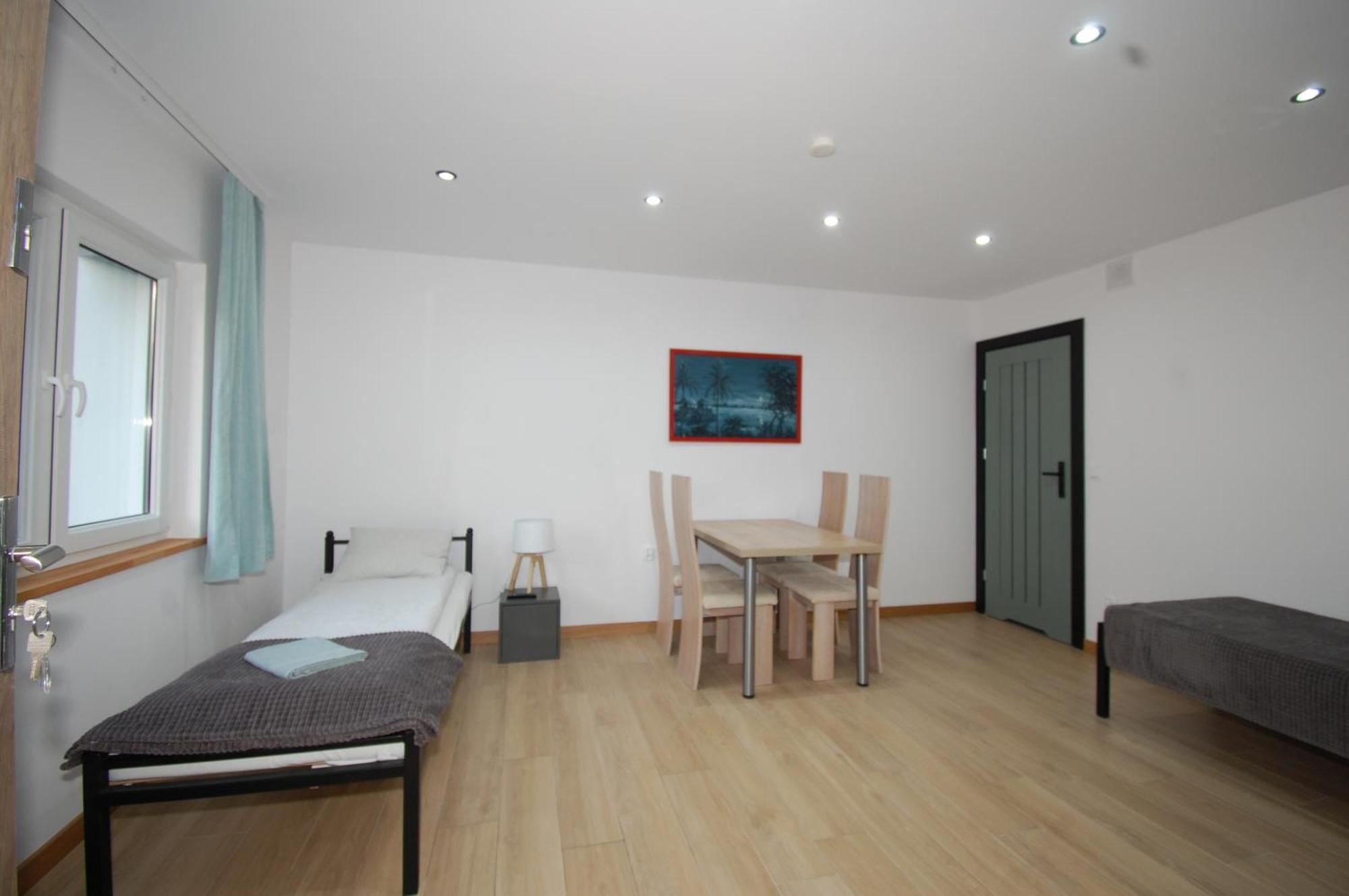Letnia Oaza "Akacja" Apartment Sobienie Jeziory Exterior foto